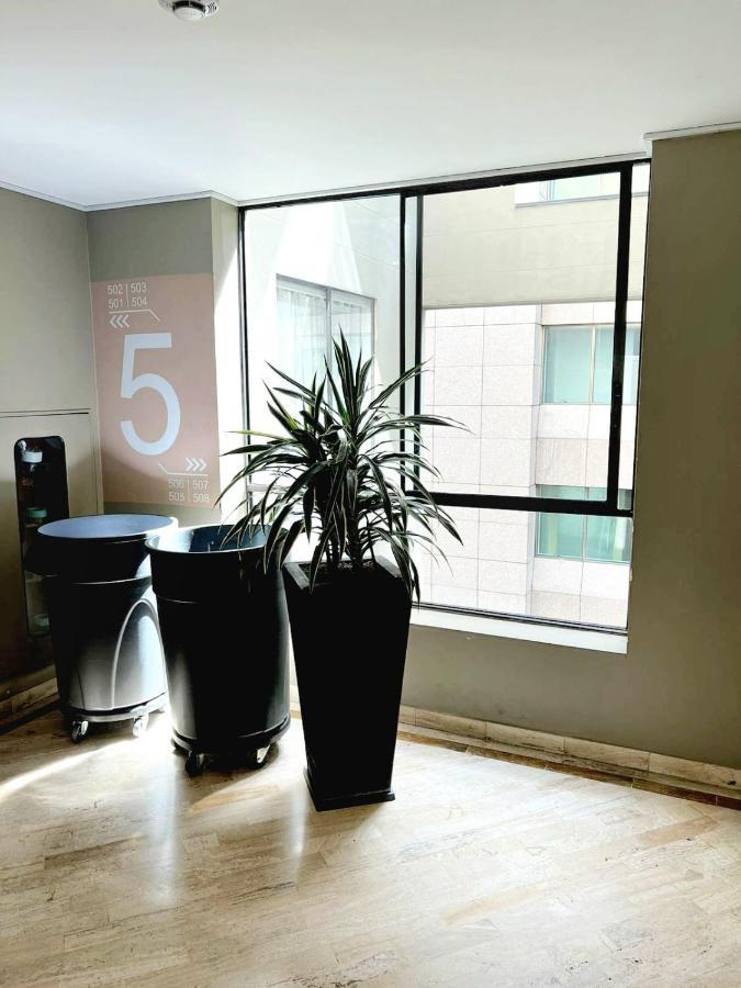 Acogedor Apartasuite Cerca Al Parque De La 93 Bogotá Kültér fotó