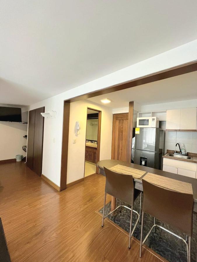 Acogedor Apartasuite Cerca Al Parque De La 93 Bogotá Kültér fotó