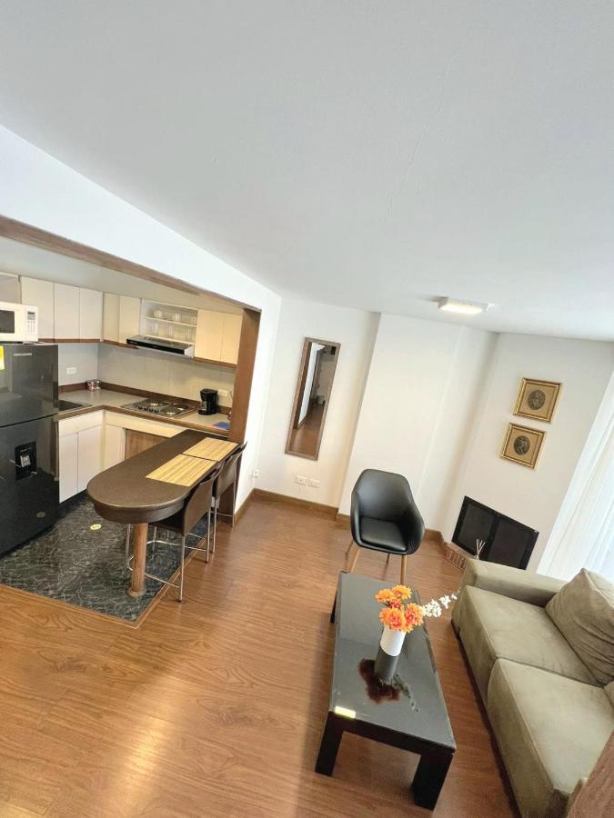 Acogedor Apartasuite Cerca Al Parque De La 93 Bogotá Kültér fotó